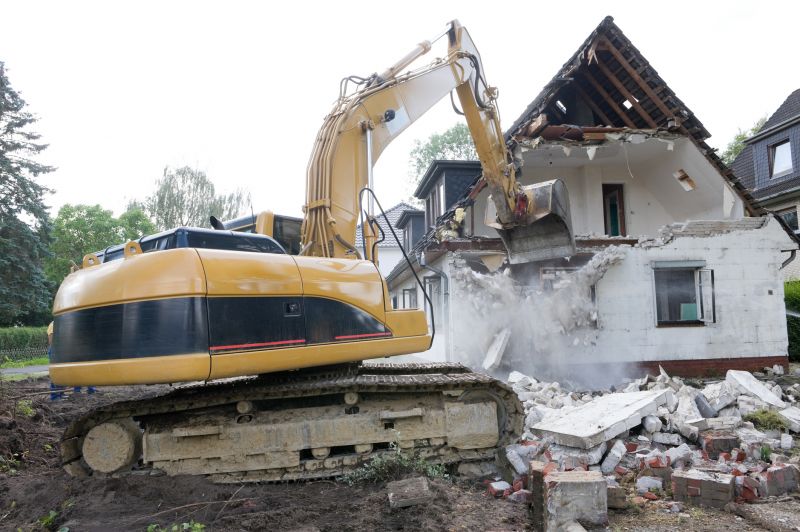 House Wrecking in South Houston, TX